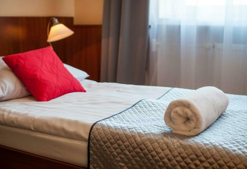 プレミアムシングルルーム, Komes