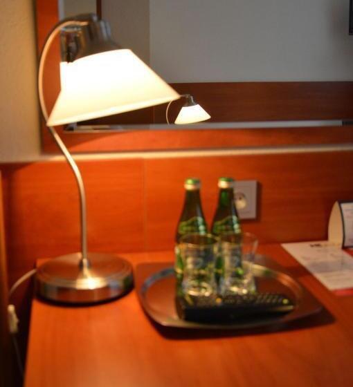 プレミアムルーム, Komes