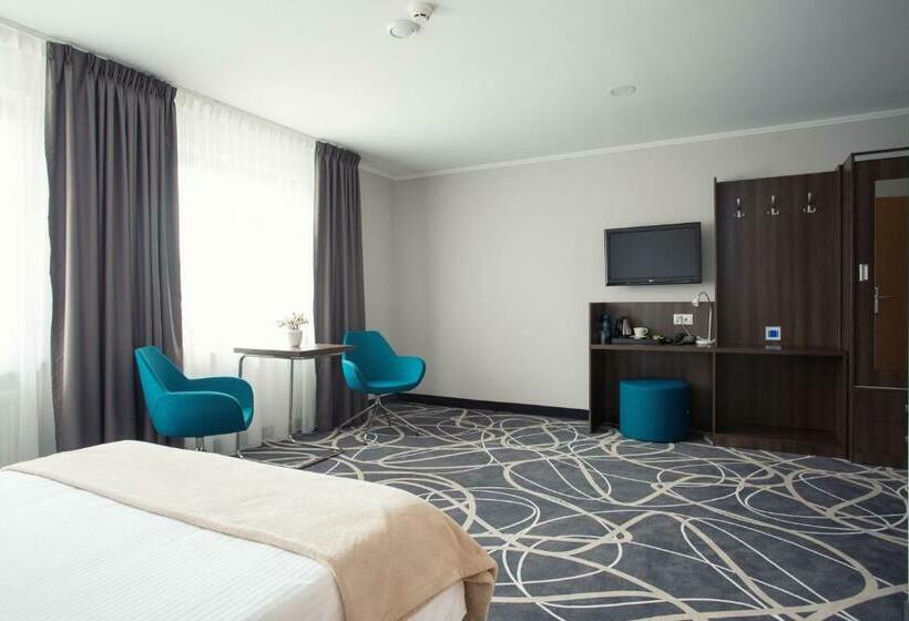 غرفة ديلوكس, Nad Nettą