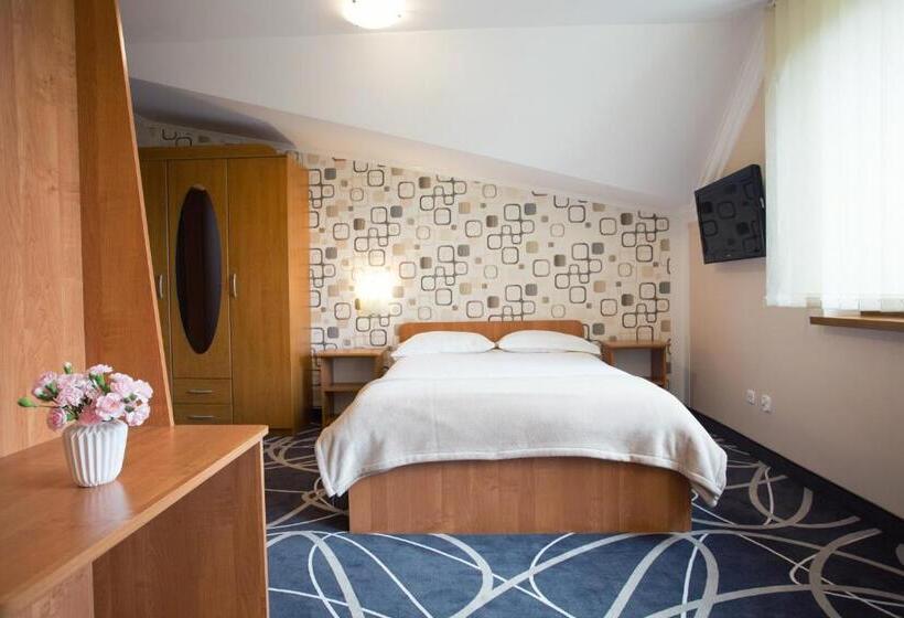 غرفة قياسية فردية, Nad Nettą