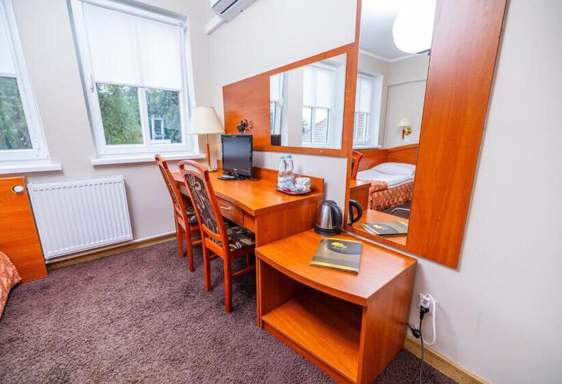Номер Basic, Park