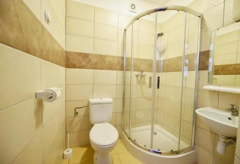 スタンダードトリプルルーム, Pirat Hotel & Spa Hotel Z Basenem