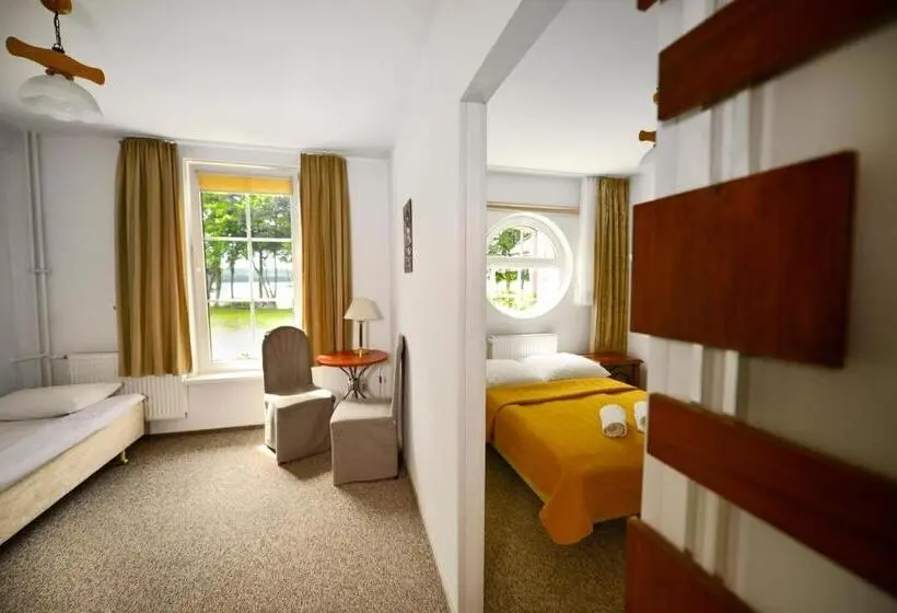 スタンダードトリプルルーム, Pirat Hotel & Spa Hotel Z Basenem