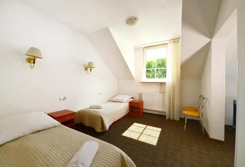 スタンダード4人部屋, Pirat Hotel & Spa Hotel Z Basenem