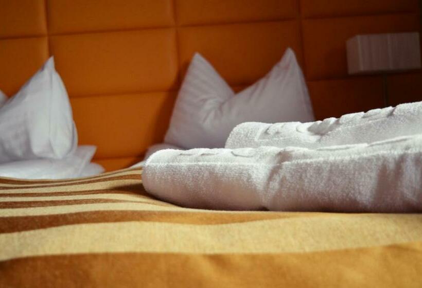 آپارتمان 1 خوابه, Pod Dębami