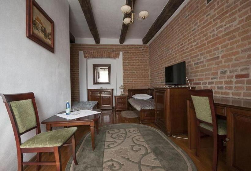 Трехместный Номер Superior, Restauracja Pod Parowozem
