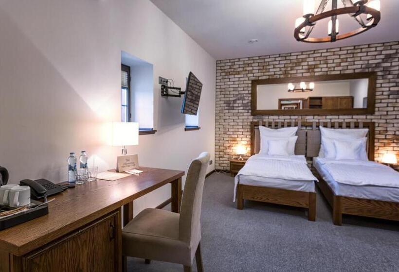 استودیوی استاندارد, & Spa  Kasztel Uniejów