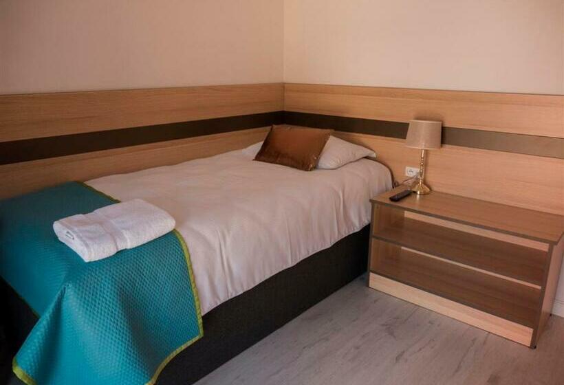 اتاق استاندارد یک نفره, Luna