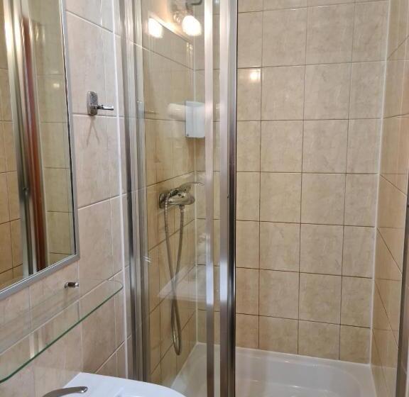 استودیوی استاندارد, Hel Wieniec Zdrój