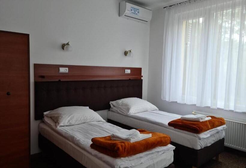 استودیوی استاندارد, Hel Wieniec Zdrój