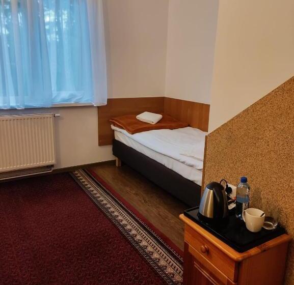 اتاق استاندارد یک نفره, Hel Wieniec Zdrój