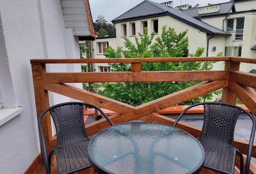 اتاق استاندارد با بالکن, Hel Wieniec Zdrój