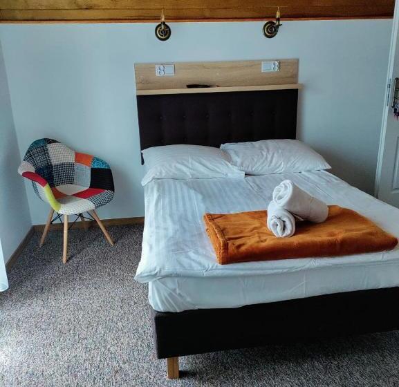 اتاق استاندارد با بالکن, Hel Wieniec Zdrój