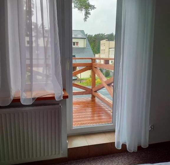 اتاق استاندارد با بالکن, Hel Wieniec Zdrój