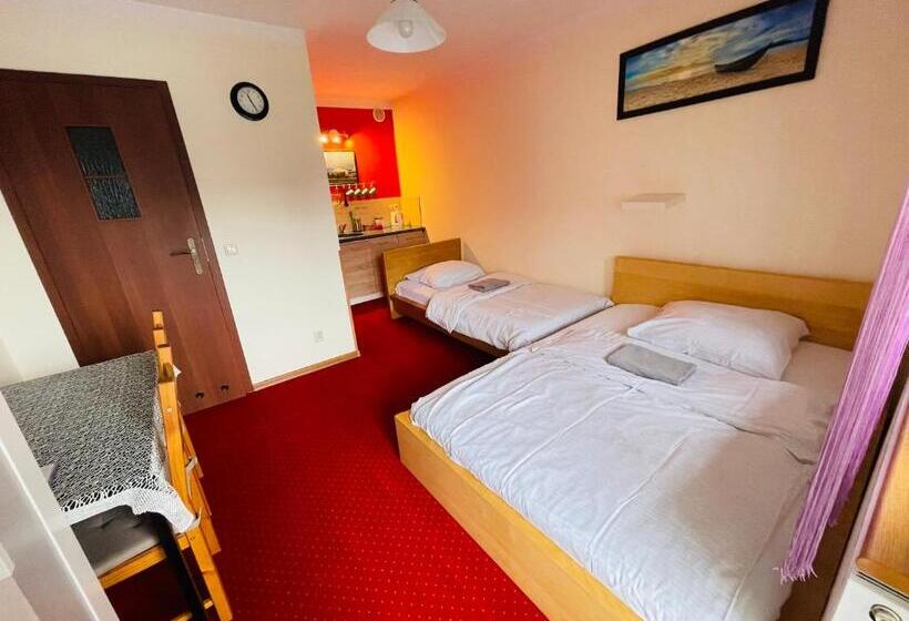 سوییت لوکس, Noclegi Airportpark