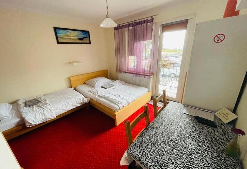 سوییت لوکس, Noclegi Airportpark