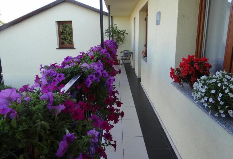 سوییت لوکس, Noclegi Airportpark