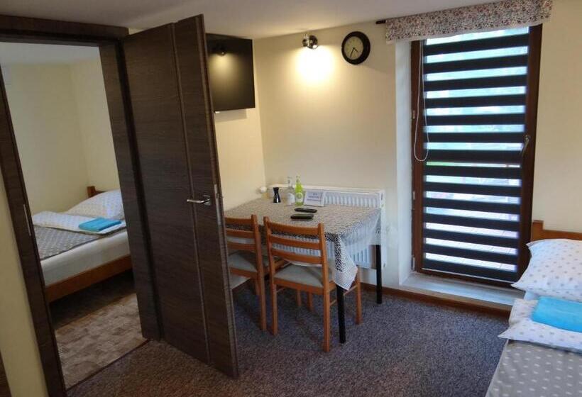 آپارتمان 1 خوابه با تراس, Noclegi Airportpark