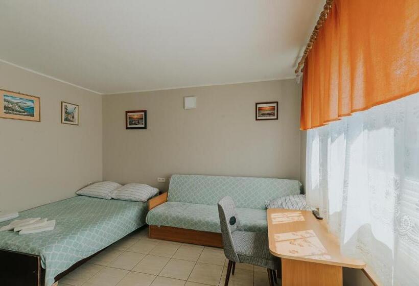 Номер Стандарт, Willa Tina