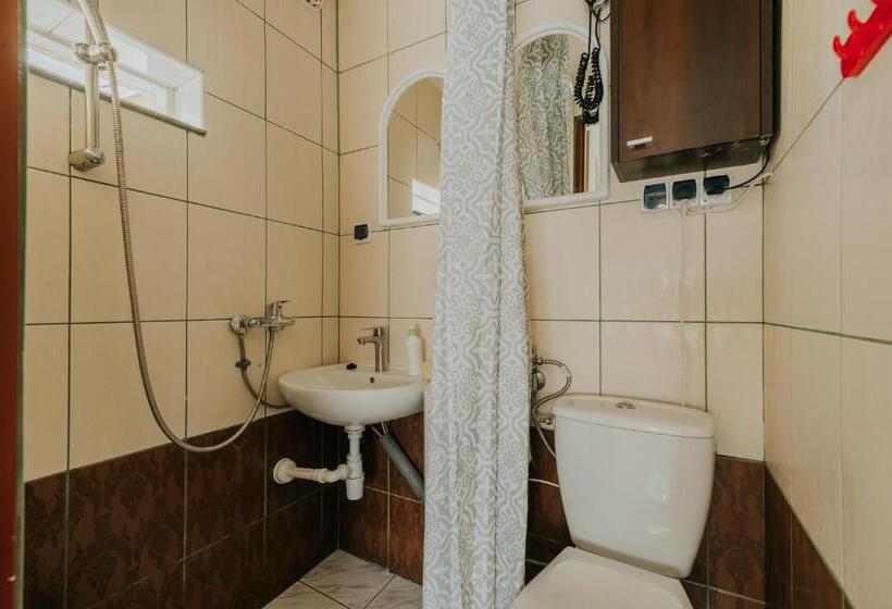 Номер Стандарт, Willa Tina