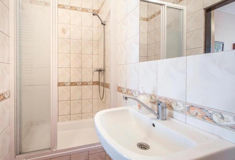 Четырехместный Номер Классик, Willa Joker