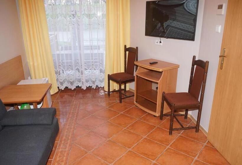 Четырехместный Номер Классик, Willa Joker