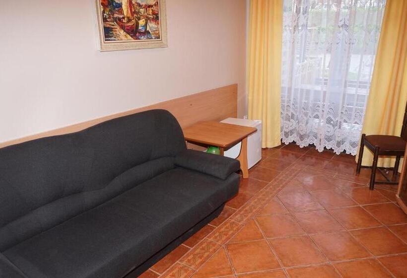 Четырехместный Номер Классик, Willa Joker