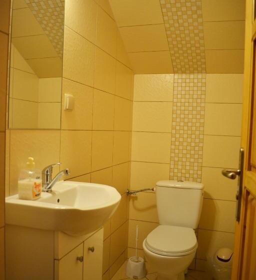 اتاق استاندارد با سرویس بهداشتی مشترک, Willa Pasja