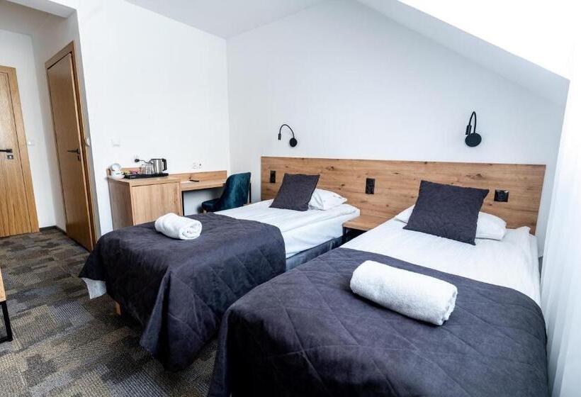 Quarto Estandar Vista Lago, Pirat Hotel & Spa Hotel Z Basenem
