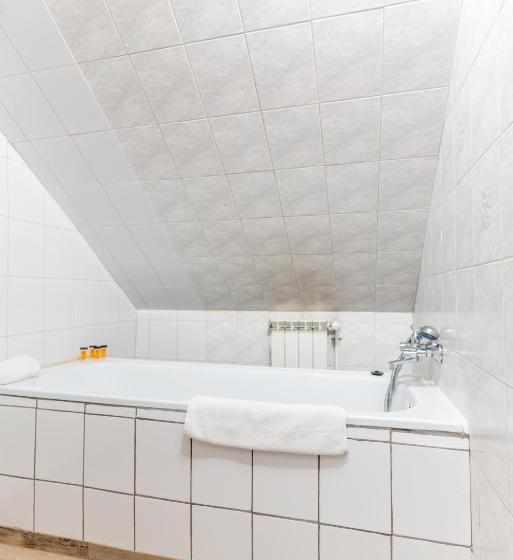Quarto Quádruplo Estandar, Pirat Hotel & Spa Hotel Z Basenem