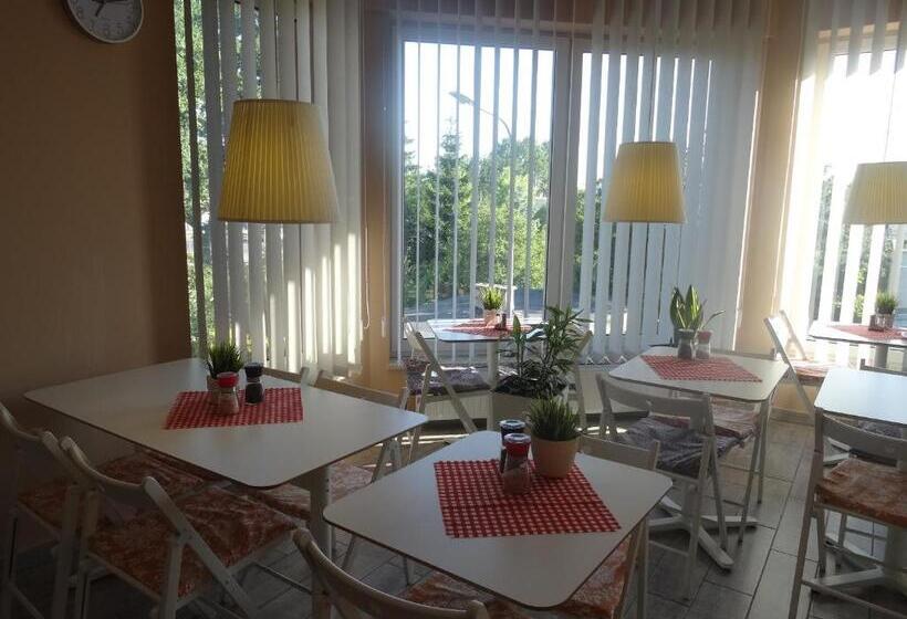 اتاق لوکس, Pro B&b