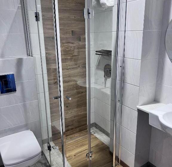 اتاق اکونومی, Pro B&b