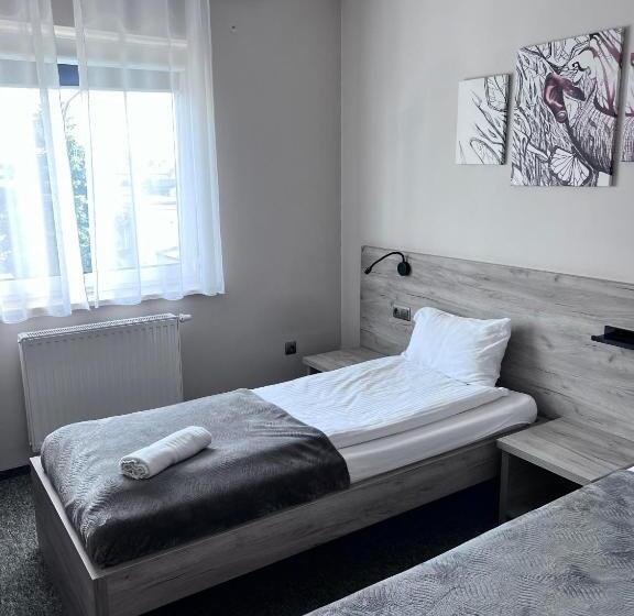 اتاق اکونومی, Pro B&b