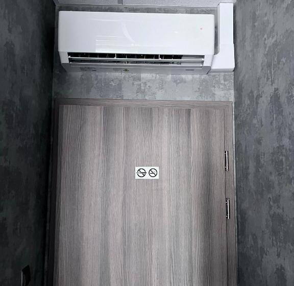 اتاق اکونومی, Pro B&b