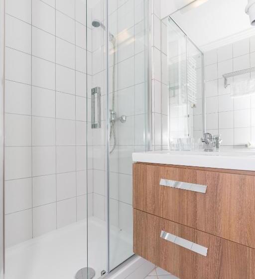 חדר בסיסי, Gryf Ośrodek Międzywodzie