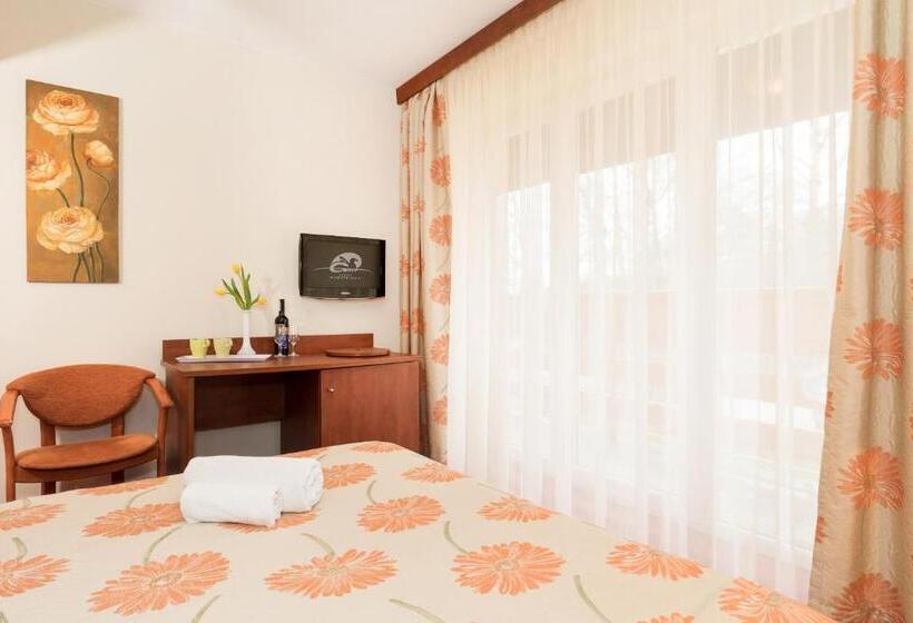 חדר בסיסי, Gryf Ośrodek Międzywodzie