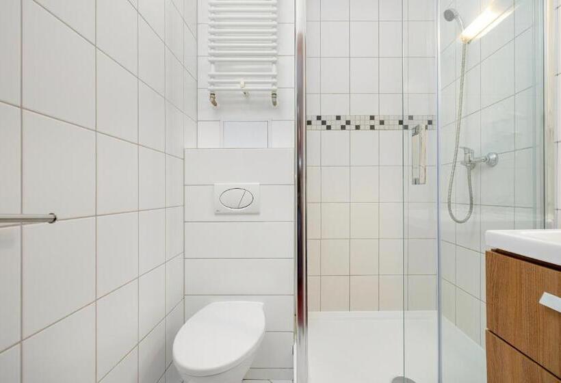 חדר בסיסי, Gryf Ośrodek Międzywodzie