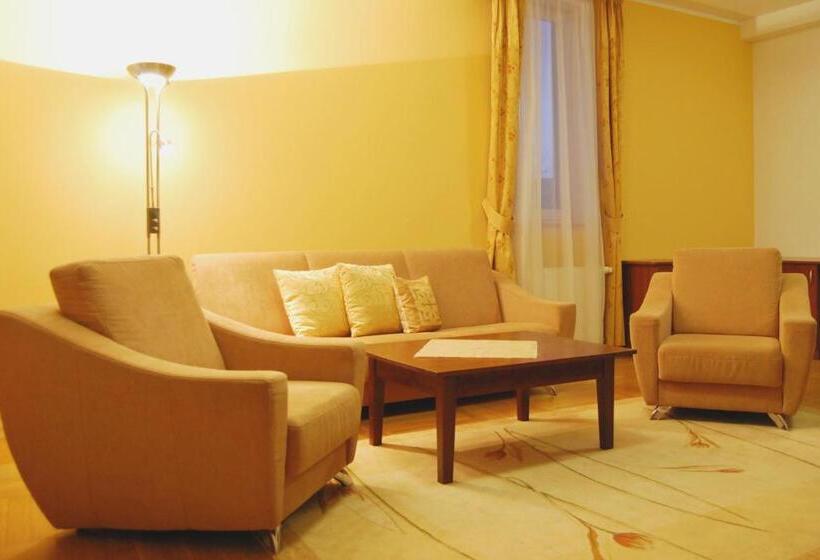 جناح عائلي, Rezydencja Prezydenta Rp Zamek W Wiśle