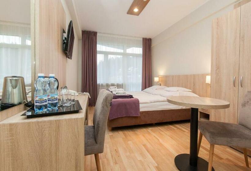 اتاق استاندارد با بالکن, Silesia Krynica