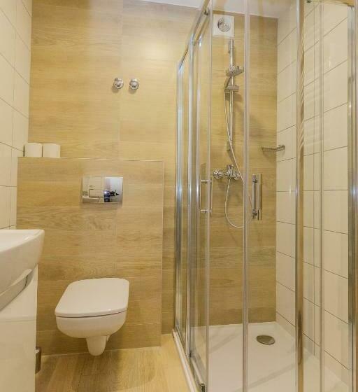 اتاق استاندارد با بالکن, Silesia Krynica