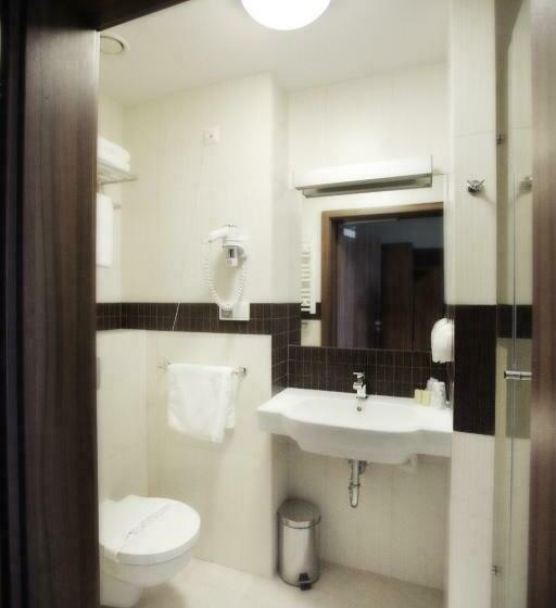 اتاق لوکس, Termy Pałacowe