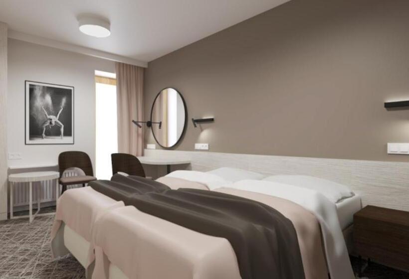 اتاق استاندارد, Termy Pałacowe