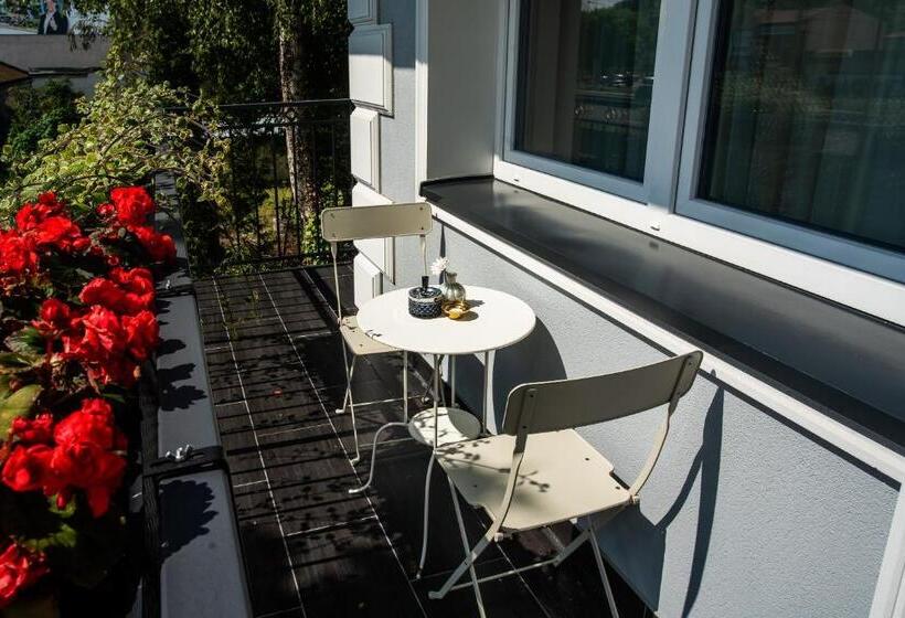 آپارتمان 1 خوابه, Willa Krakowska