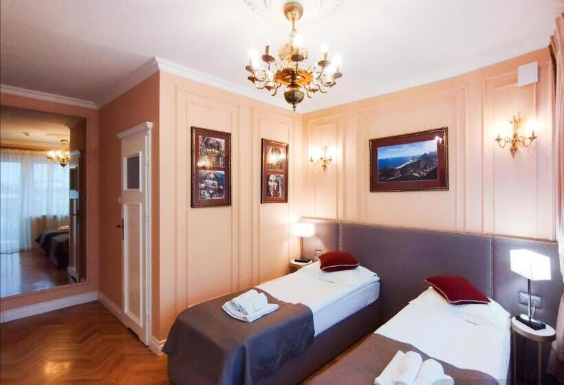 آپارتمان 1 خوابه, Willa Krakowska