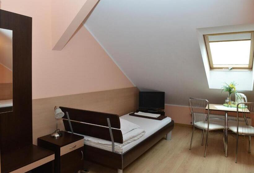 Номер Стандарт, Arkadia Radziejów