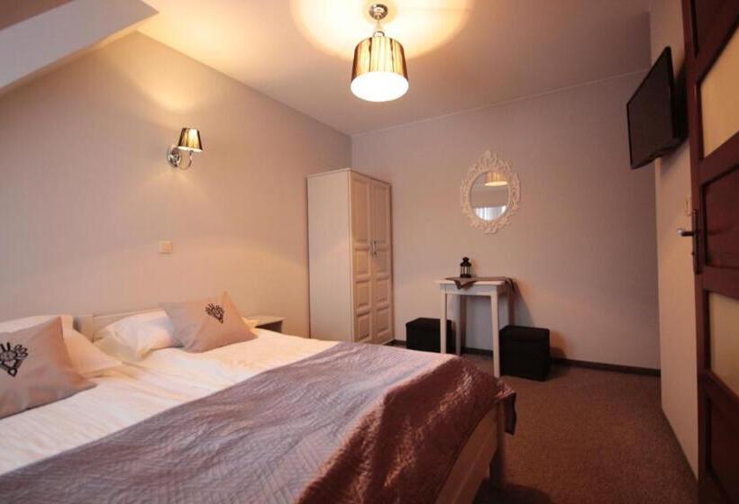 标准间, Dom Wypoczynkowy U Czerników