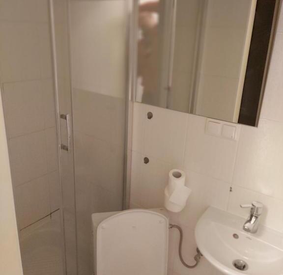 اتاق استاندارد یک نفره, Szara Willa