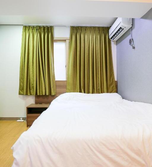 스탠다드 룸, Cave Myeongdong