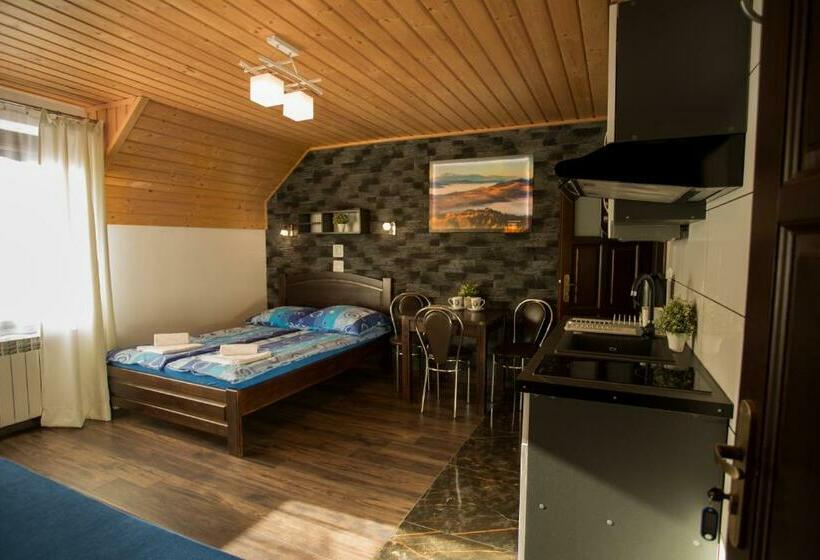 バルコニー付きスタンダードトリプルルーム, Pokoje I Apartamenty U Sabiny   Apartament I Domek Z Jacuzzi Na Wyłączność   Pozostałe Pokoje Bez Ja