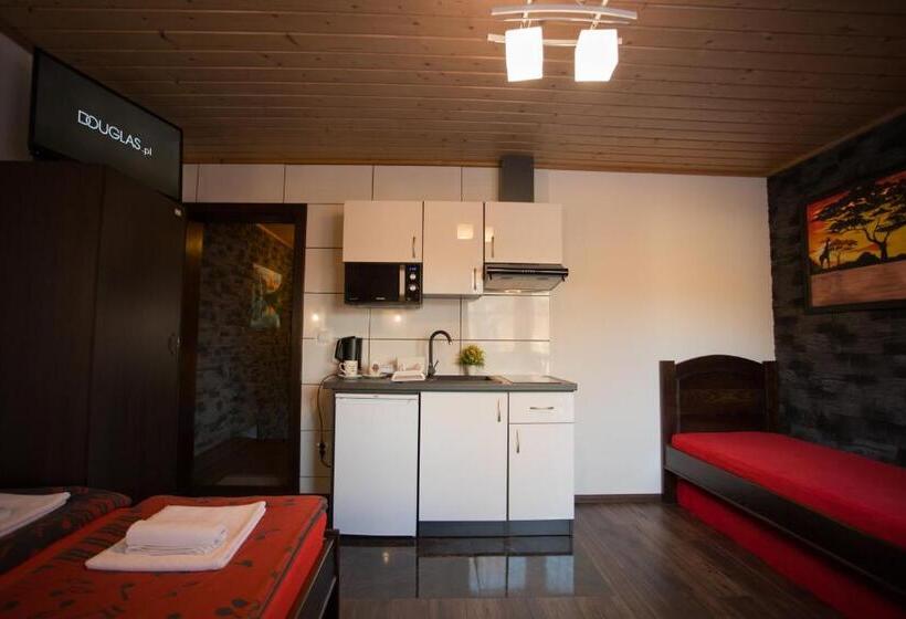 スタンダードトリプルルーム, Pokoje I Apartamenty U Sabiny   Apartament I Domek Z Jacuzzi Na Wyłączność   Pozostałe Pokoje Bez Ja